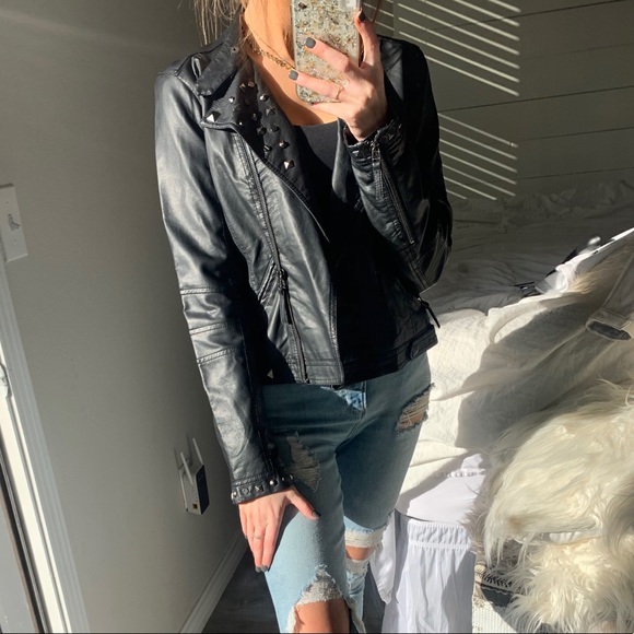 Black leather jacket❤️ - Picture 4 of 8